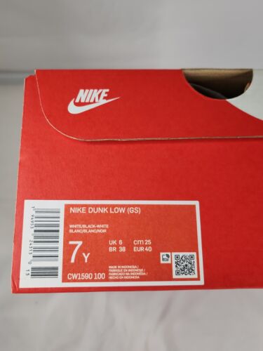 Nike Dunk Low Retro "Panda" White Black Mens Size 7 / Women's 8.5 BRAND NEW 🐼