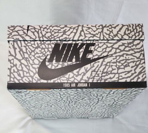 Air Jordan 1 Retro High OG White Cement Mens Size 12 Black White Grey Xtra Laces