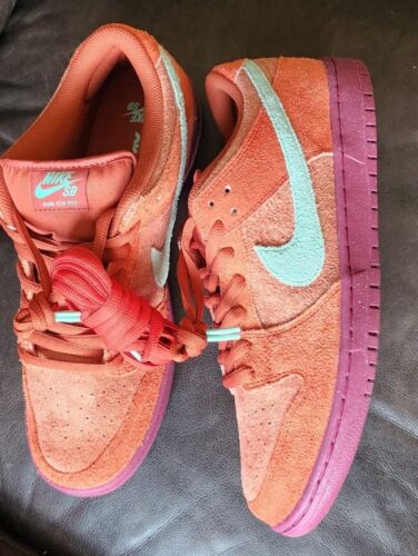 Nike SB Dunk Low Pro PRM Mens Size 11.5 Mystic Red Emerald Rise Strawberry Cough
