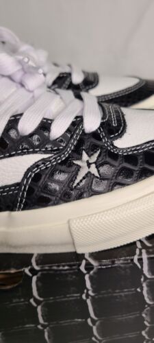 Vans x Carpet Company Skate Half Cab | Mens Sz 7 / Womens Sz 8.5| Black Croc 🔥
